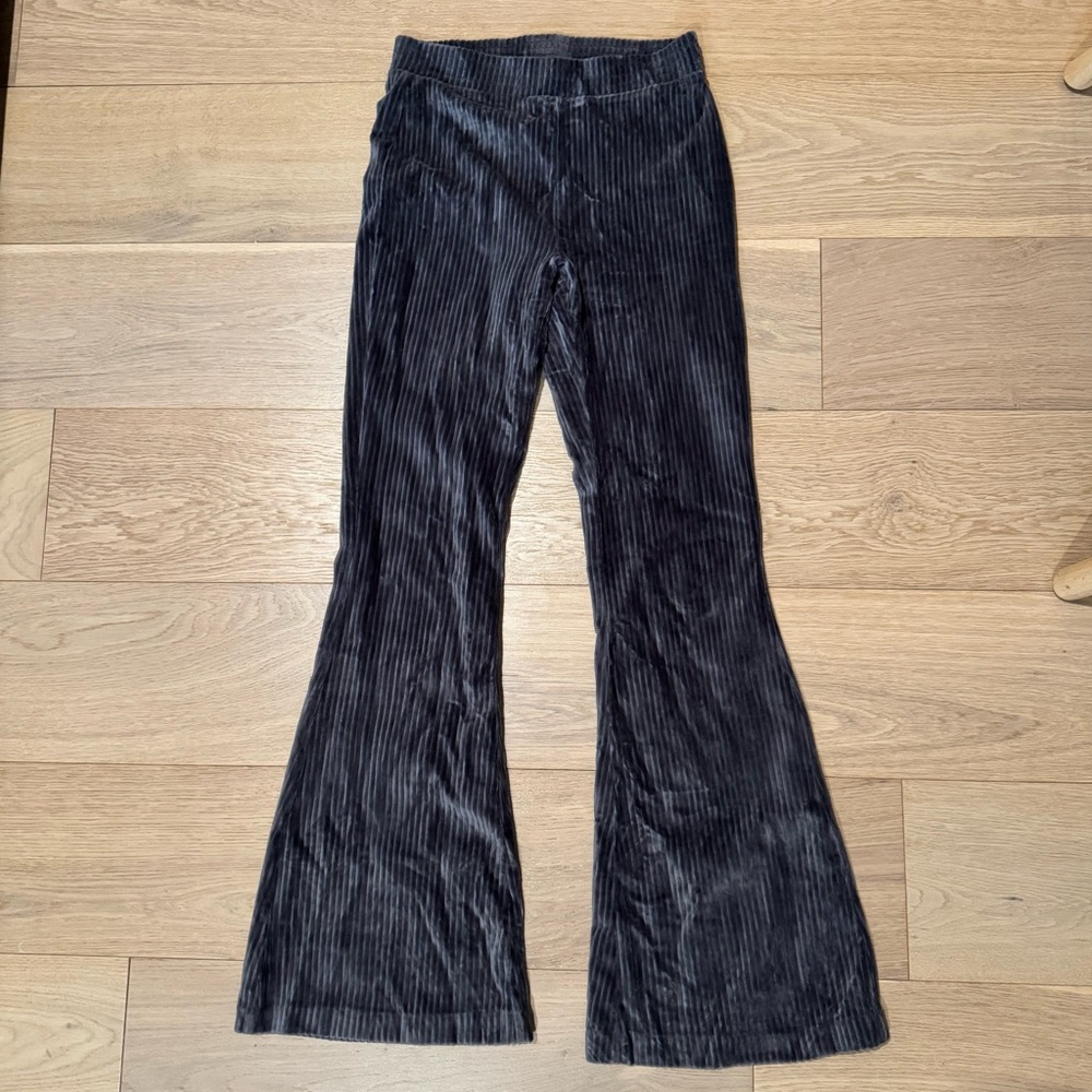 Dark Grey Ribbed Velvet-Feel Flared Pants